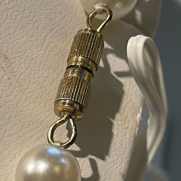 Pearls   - Picture 4 of 4